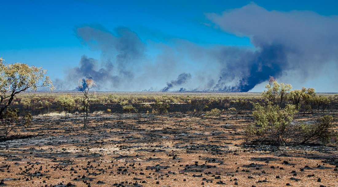 onbarklyhighwaybushfires.jpg