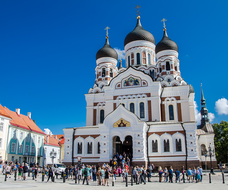 estoniatallinstalexandrenevskycathedral.jpg