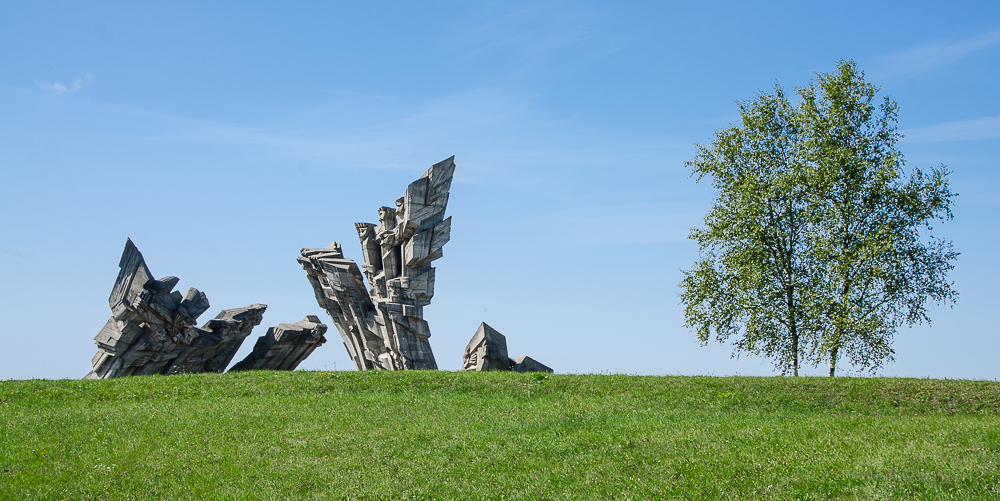 lithuaniatheninthfortmemorial.jpg