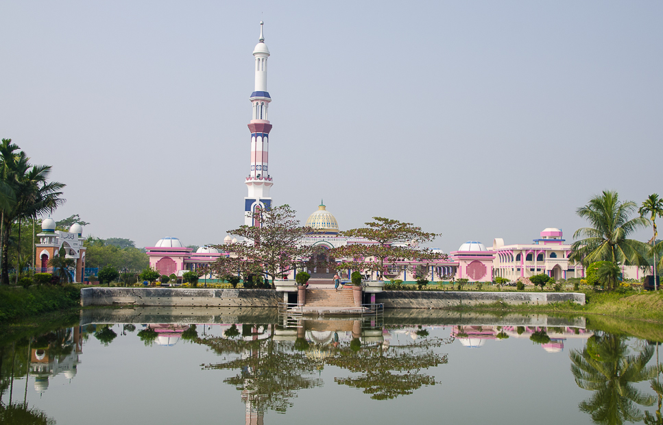 barisalbaitulamanmosque.jpg