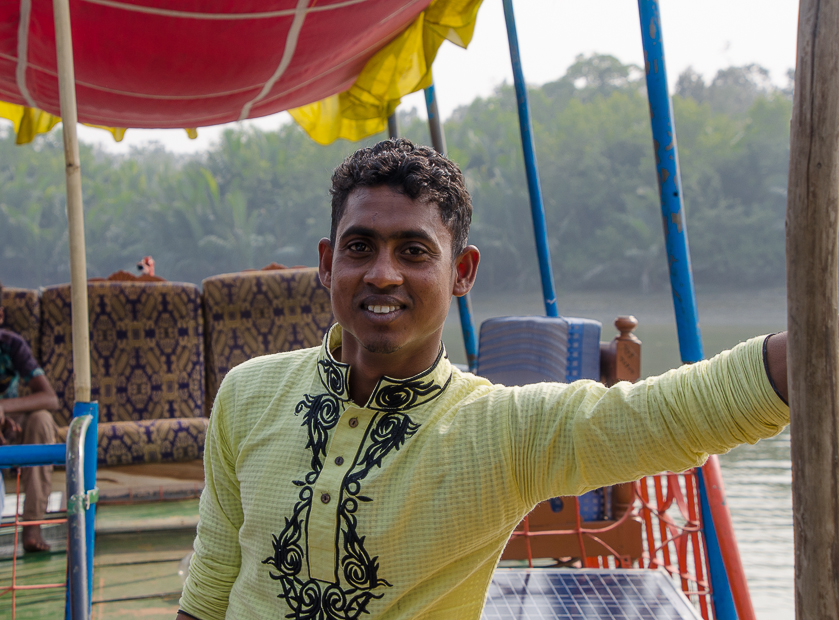 sundarbanboatman.jpg