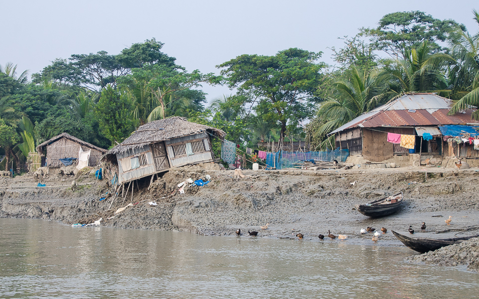 sundarbanfishermanvillageerosion.jpg