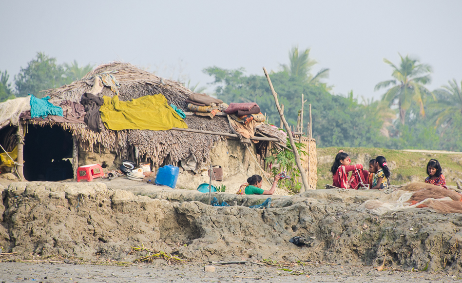 sundarbanfishermanvillagefamily.jpg