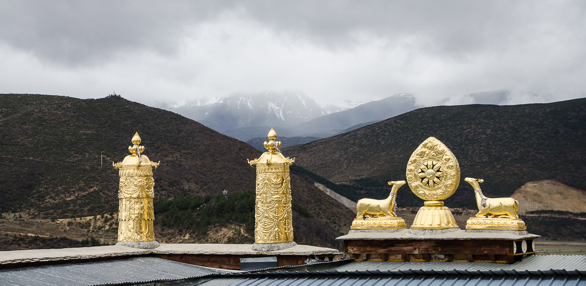 yunnanshangrilagoldendecoration.jpg