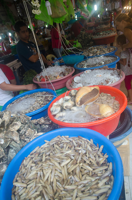 boracayislandfishmarket.jpg