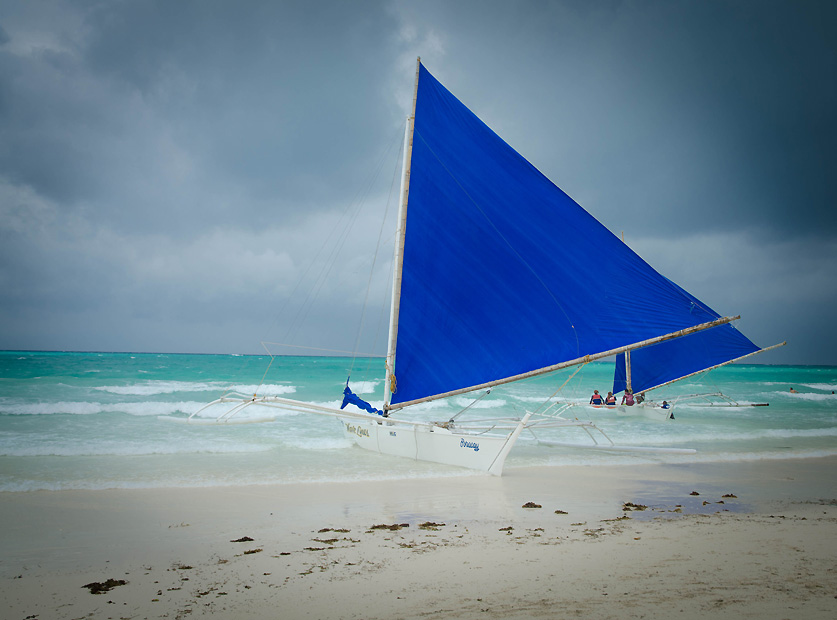 boracayislandwhitebeachblue.jpg