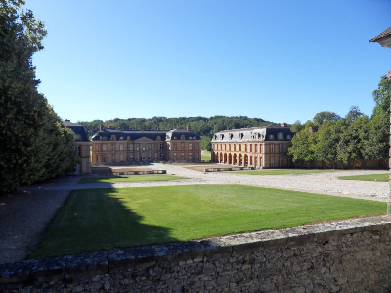 chateaudedampierre.jpg