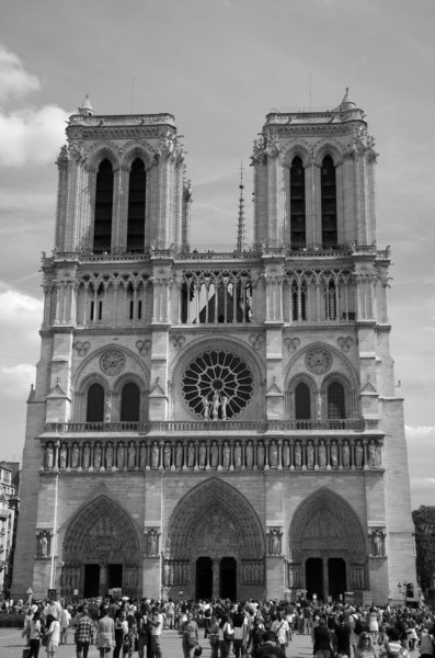 parnotredamedeparis.jpg