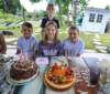 birthdaycakegwenifriends_small.jpg