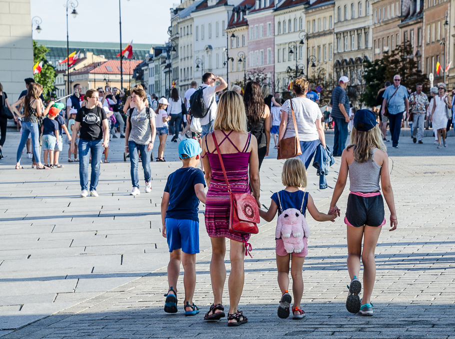 baltictripwalkingincentreofwarsawa.jpg