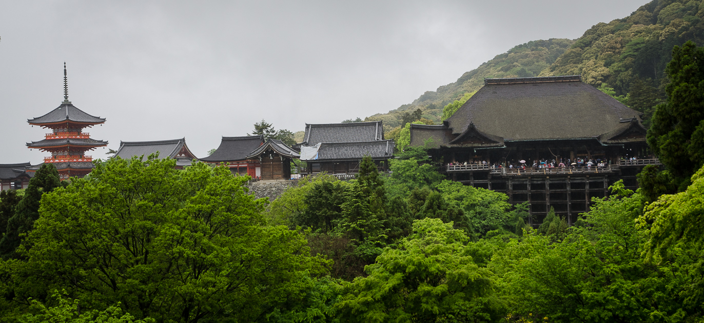 kyotokiyomizuderatemplescenicview.jpg