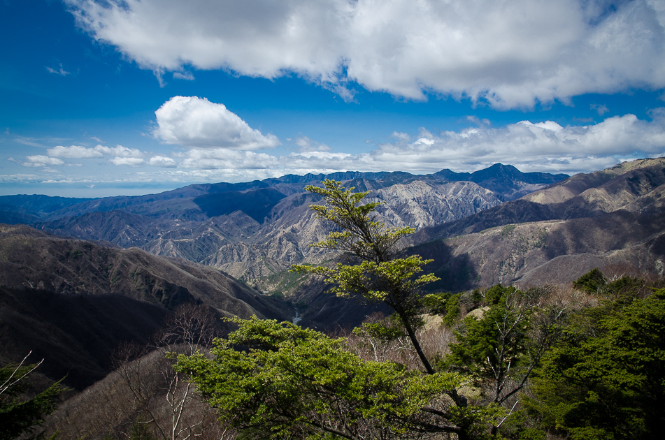 nikkonationalparkhangentsuyamaobservationdeckotherview.jpg