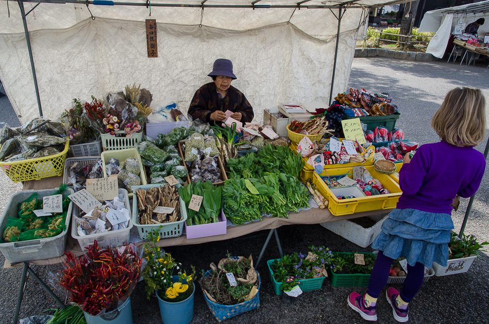 takayamamorningmarket.jpg