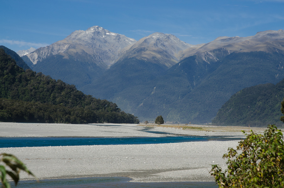 mountaspirinnationalparkhaastpass.jpg