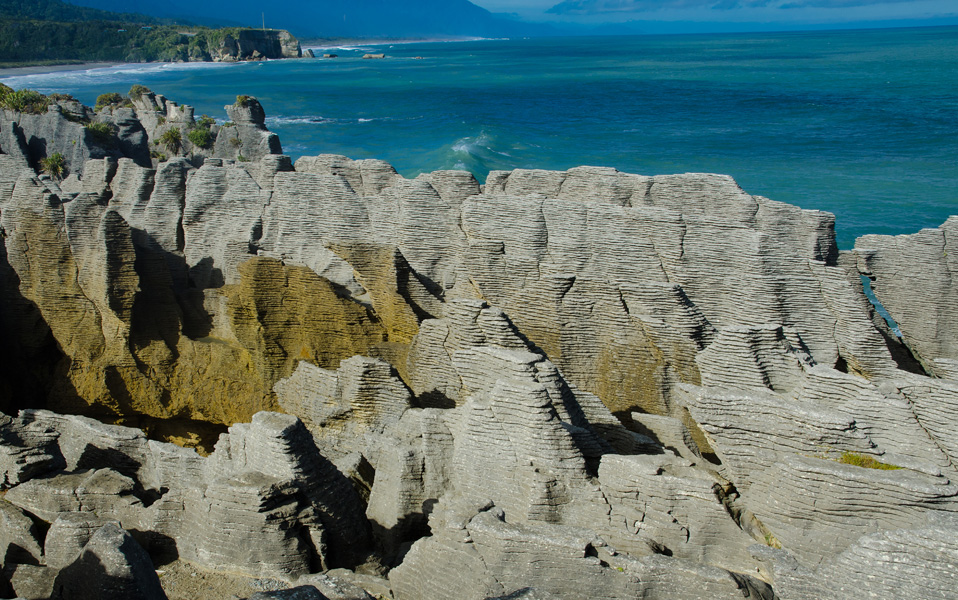 punakaikipancakerockswithseashore.jpg