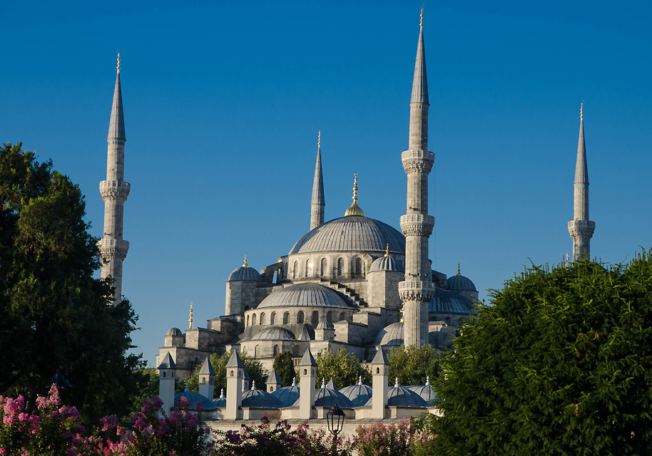 istanbulsultanahmetmosque.jpg