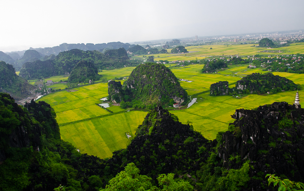 viewabovemuacavepagoda.jpg