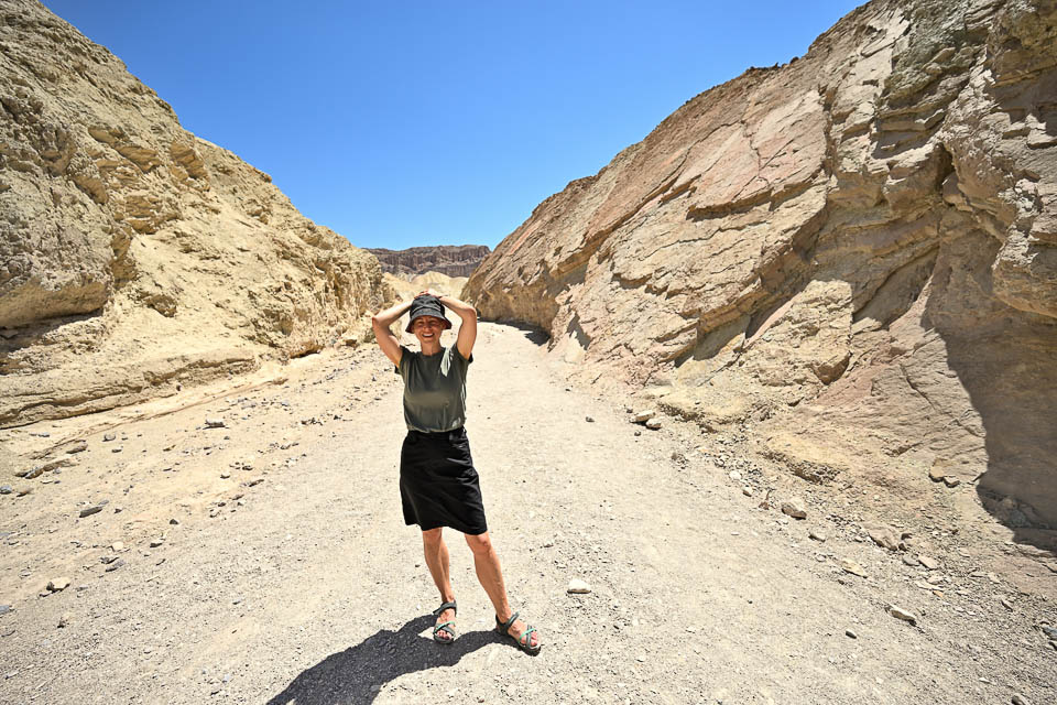 deathvalleynationalparkgoldencanyon.jpg